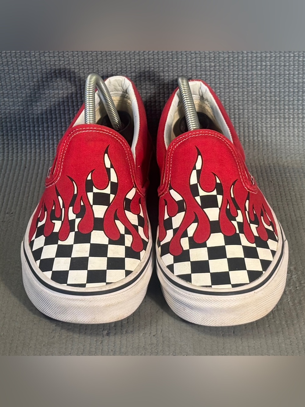 Vans Off The Wall Red & Black Flame Checkered Slip-On Sneakers Men’s Size 9.5 - Picture 3 of 9
